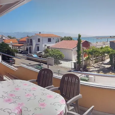 شقة Apartmani Vir فير